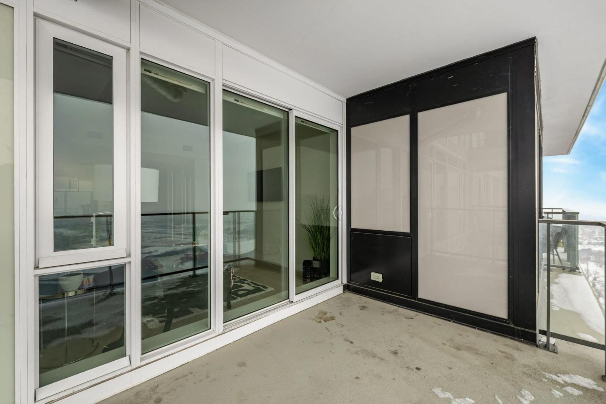 הוילה YYC Stunning 34Th Floor Views, Prime Downtown Location - Near Stampede, Casino, Bars! Free Banff Pass, Parking, Wine! מראה חיצוני תמונה